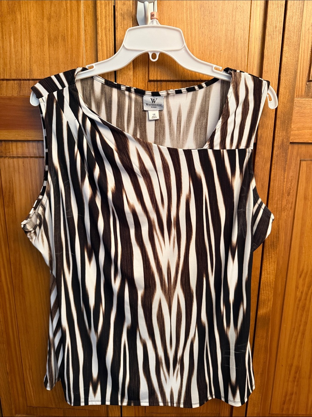 Trendy Worthington Brown and White Zebra-Print Sleeveless Tank size 1X NWOT